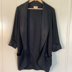Wilfred size 6 women’s black 3/4 sleeve blazer with pockets